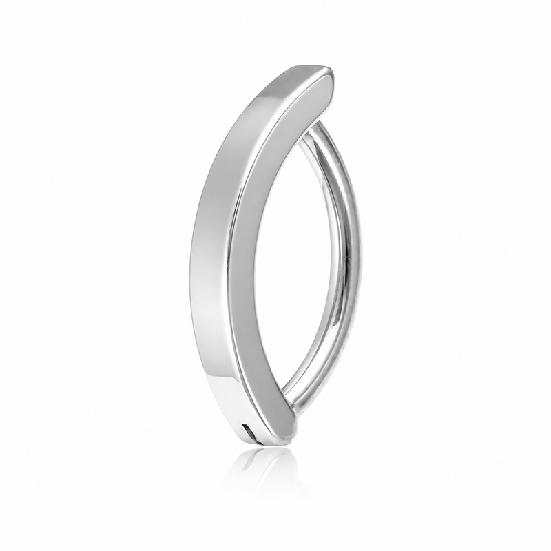 Piercing nombril anneau minimaliste argenté — bague bombée lisse sans pierre