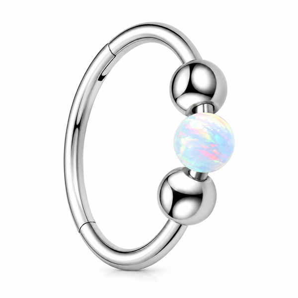 Anneau piercing nez argente opale australienne blanc irise 3 billes - fond blanc