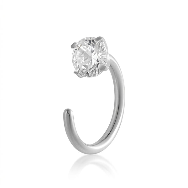 Anneau narine argente brillant zircon solitaire — fond blanc