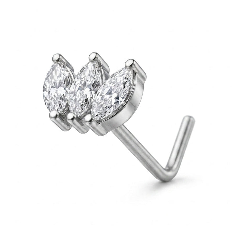 Clou en L argente couronne 3 zircons marquise — fond blanc