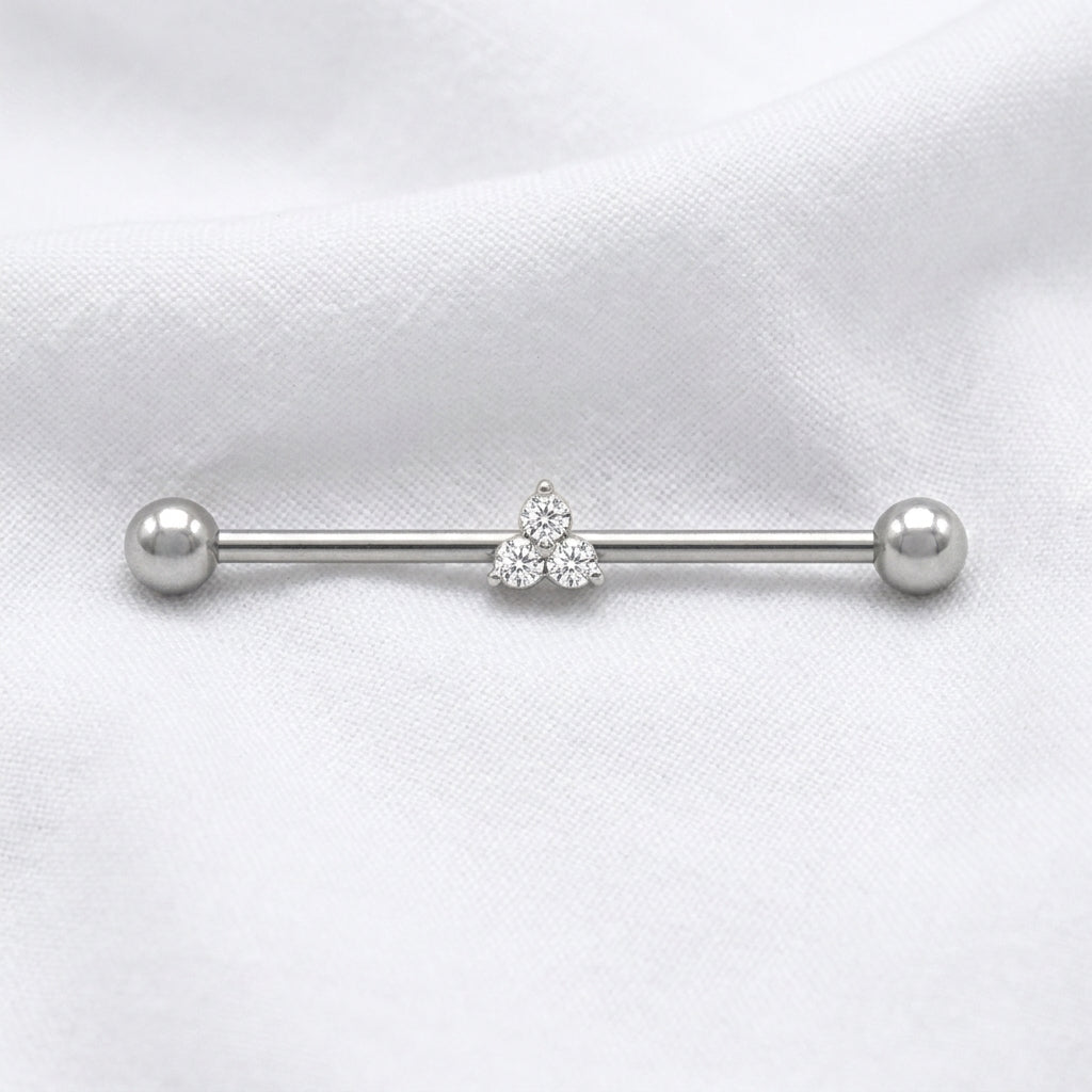 Piercing industriel barre argentée, motif triangle de zircones violett - vue 2