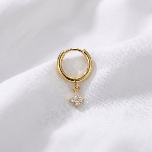 Piercing Conch Anneau Clicker Doré Trèfle Zircone - vue 4