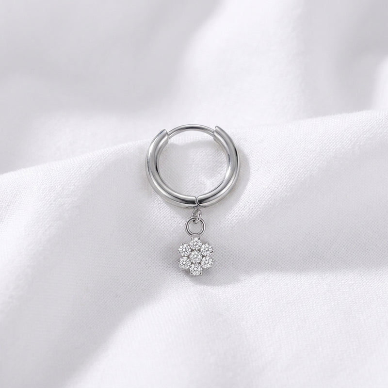 Piercing Oreille Anneau Clicker Doré Fleur Zircone Élégant - vue 2