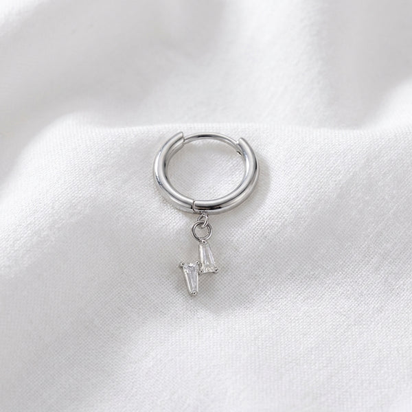 Piercing Daith anneau clicker doré, zircons bâtonnets doubles - vue 2