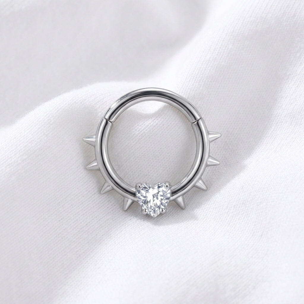 Piercing Daith Anneau Clicker Doré Spikes Coeur Zircon - vue 2