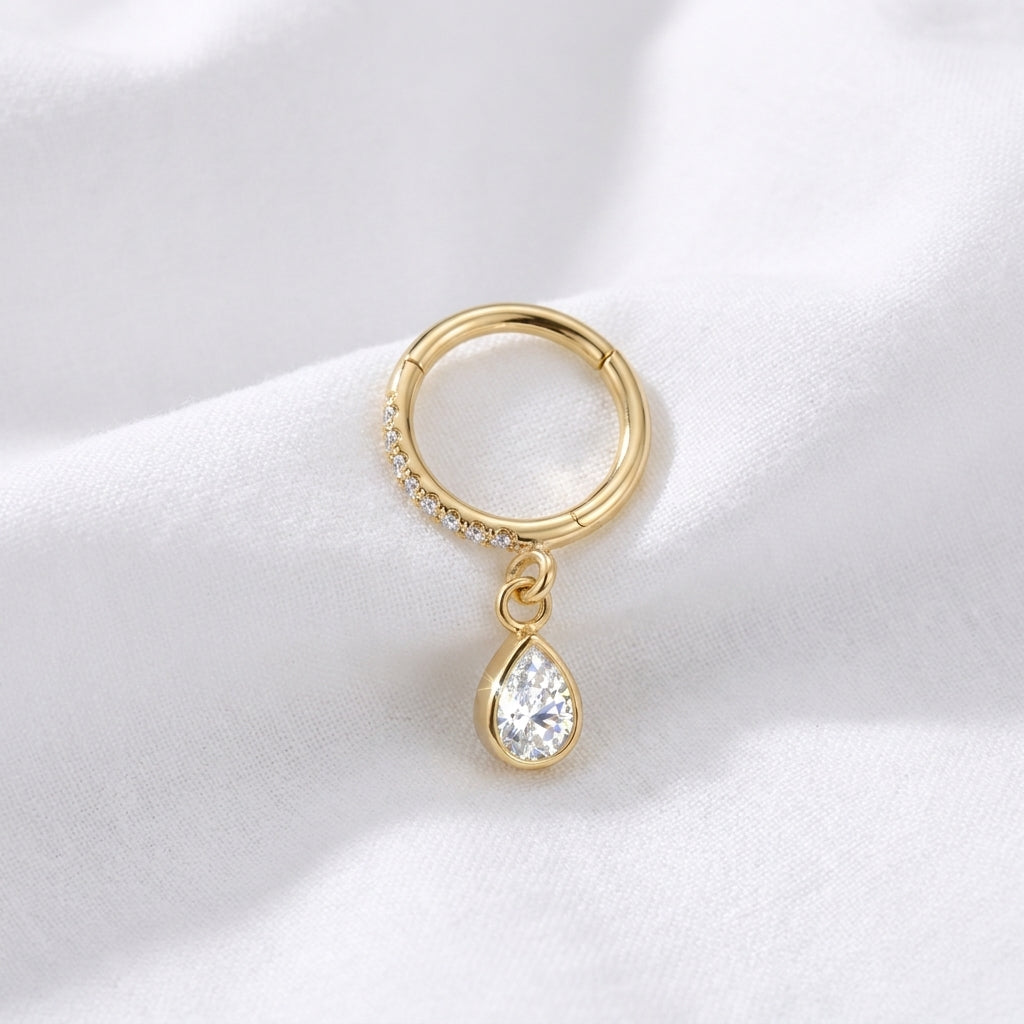 Piercing anneau clicker doré hélix, zircon pavé et goutte poire - vue 4
