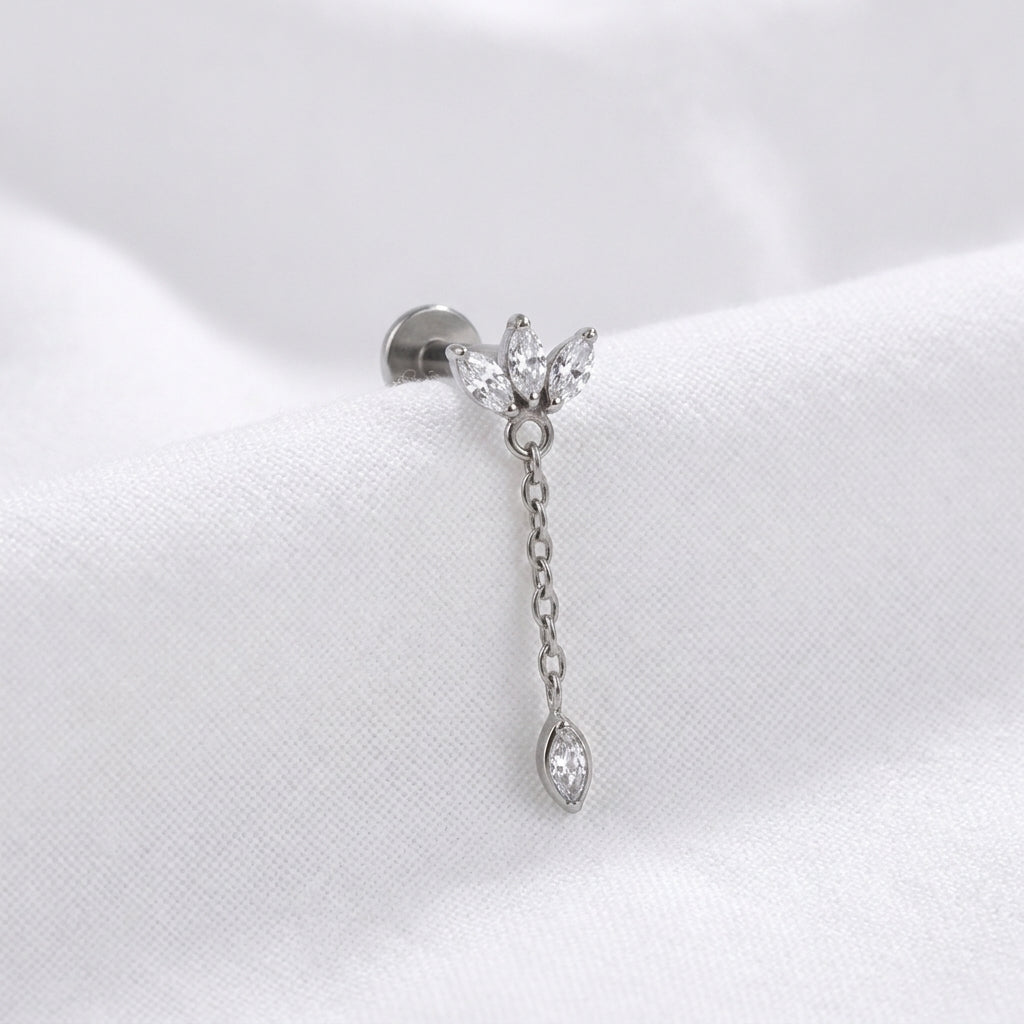 Piercing Labret Hélix Doré Papillon Chaîne Zircons - vue 2