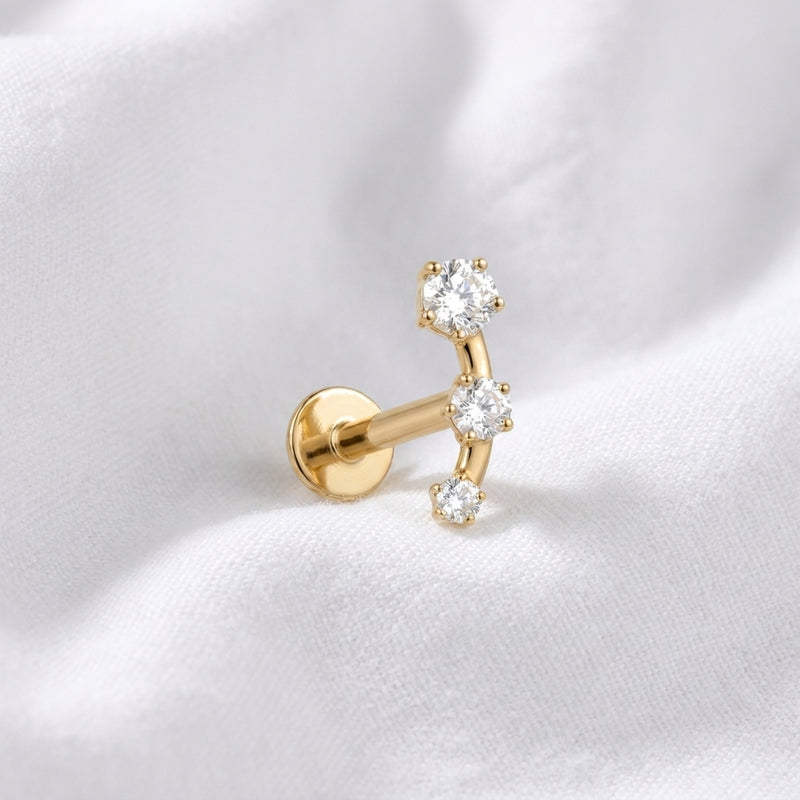 Piercing Hélix Labret Doré, 3 Zircons Brillants en Arc - vue 4