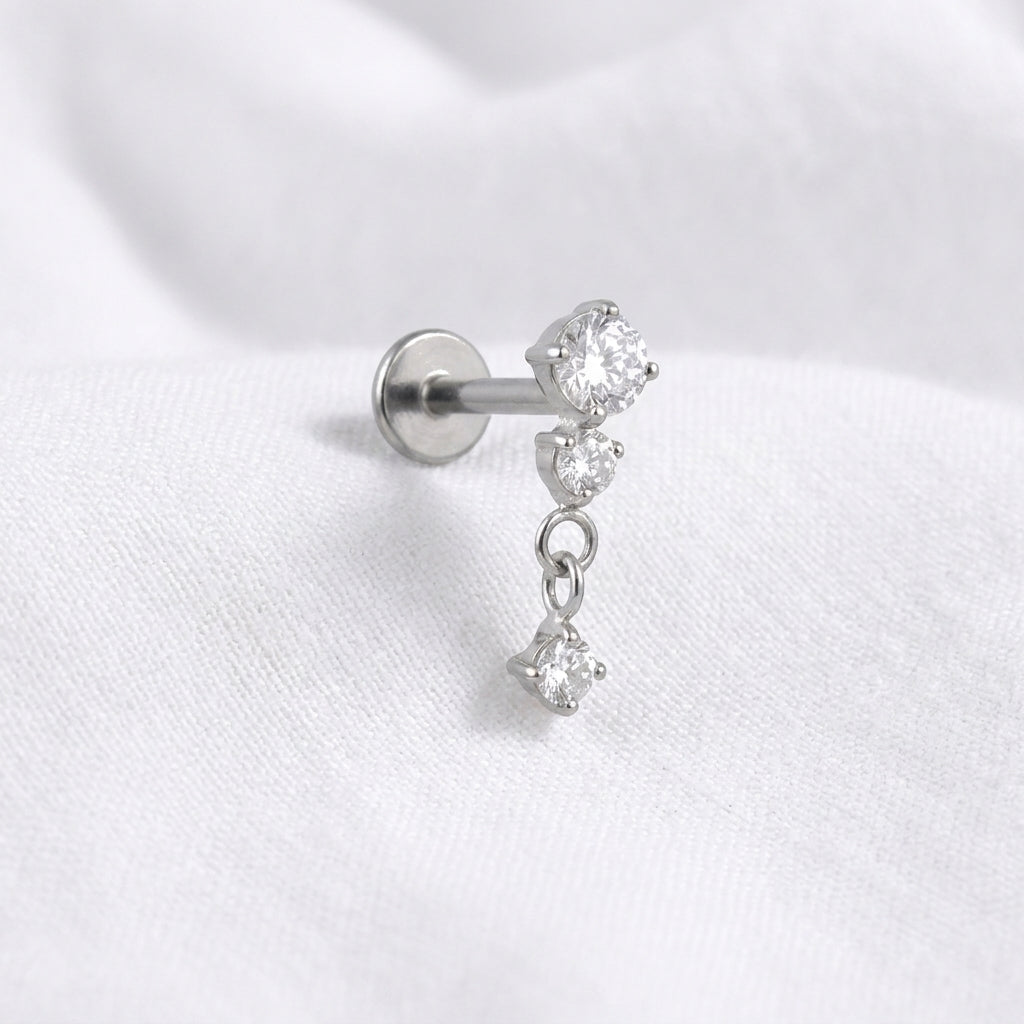 Piercing Tragus Doré, Zircons Ronds & Pendentif Délicat - vue 2